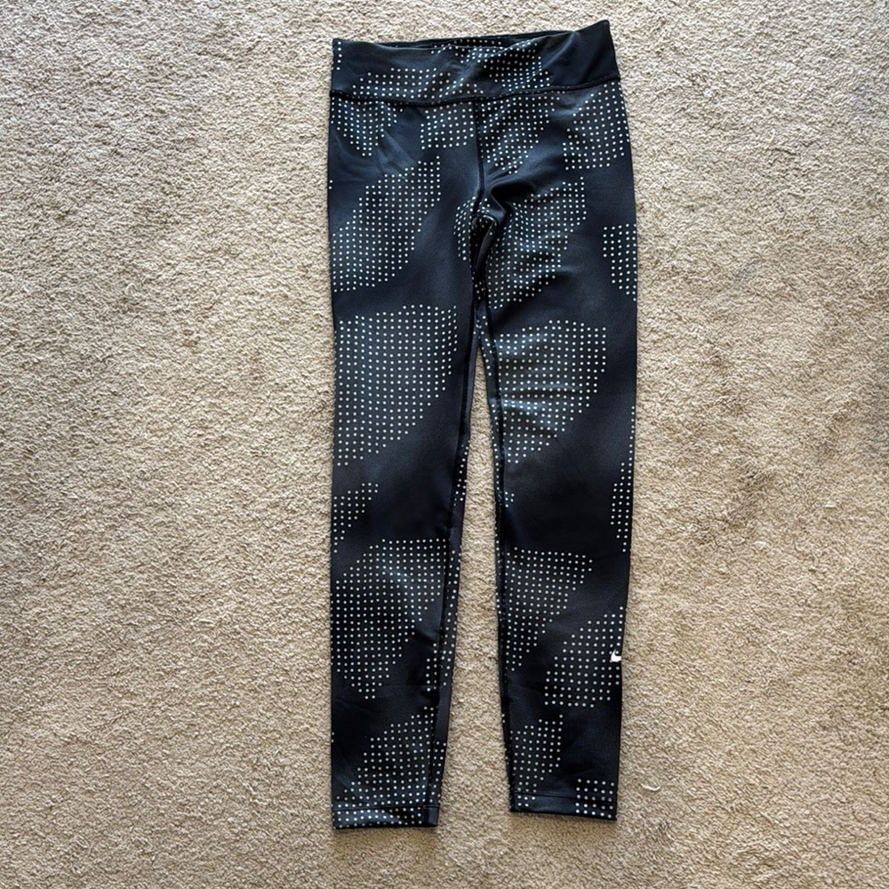 Nike Black and Gray Leggings with Geometric Pattern